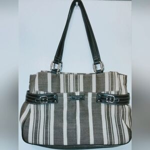 Etienne Aigner Brown and pre-owned tote bag. Like new!!!